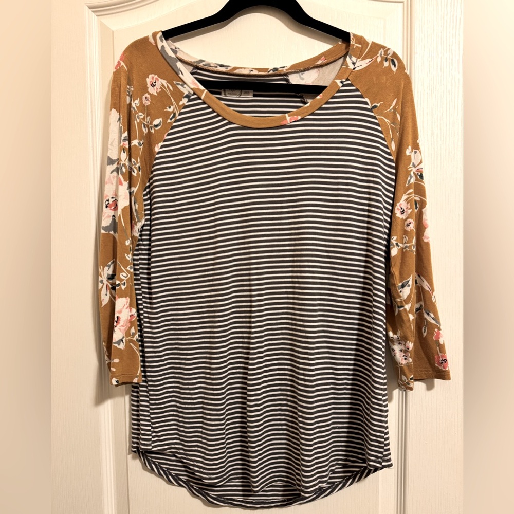 NWOT Maurices 3/4 Sleeve Shirt